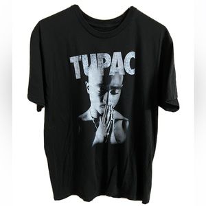 Vintage Tupac / 2pac graphic T-Shirt size Large